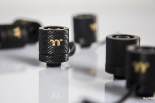 Thermaltake fittings (3)